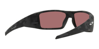 Oakley HELIOSTAT OO 9231 men Black Geometric Sunglasses