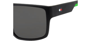 Tommy Hilfiger TH 1805/S men Black Pilot Sunglasses